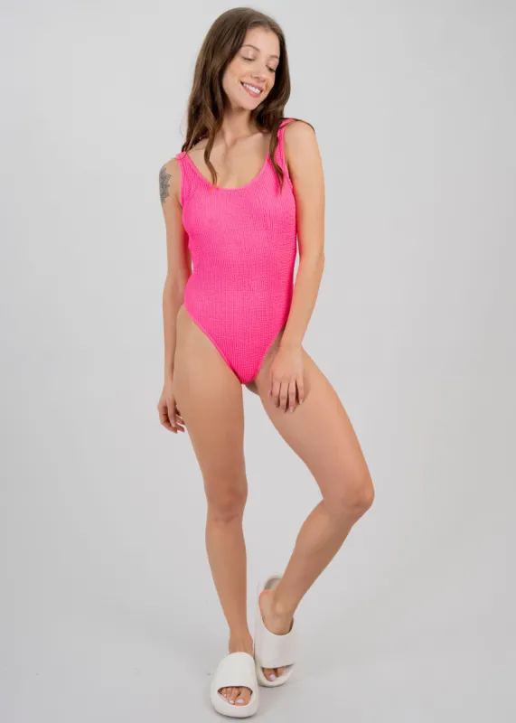 Traje de baño textura sold by Shasa
