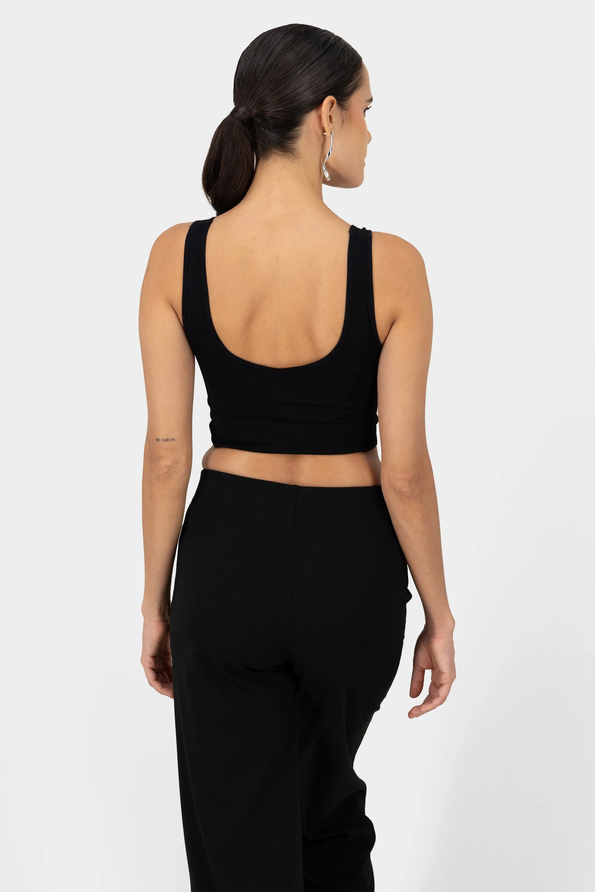 Top corto corazones y aberturas sold by Shasa product image thumbnail 4