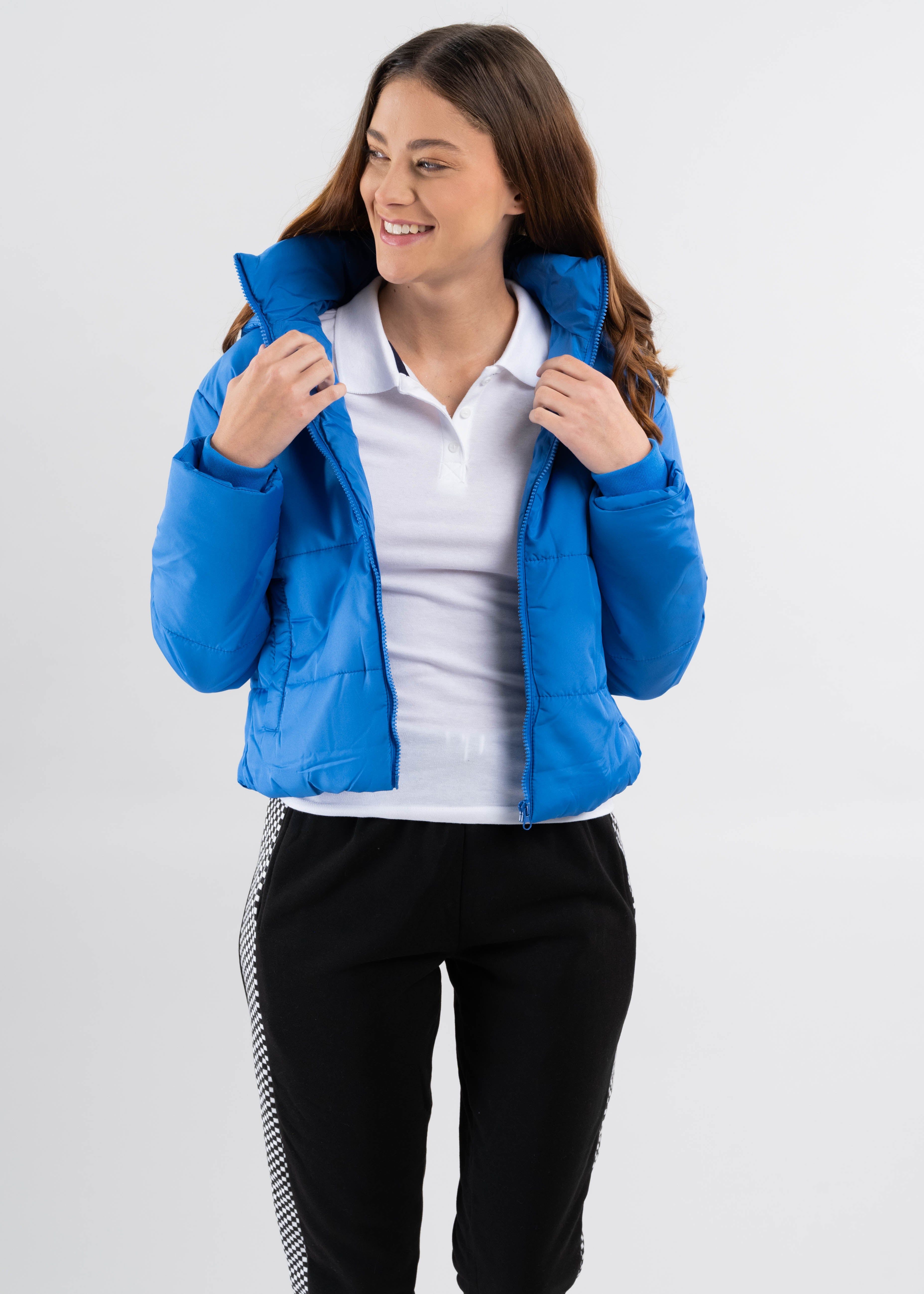 Chamarra puffer corta gorro sold by Shasa