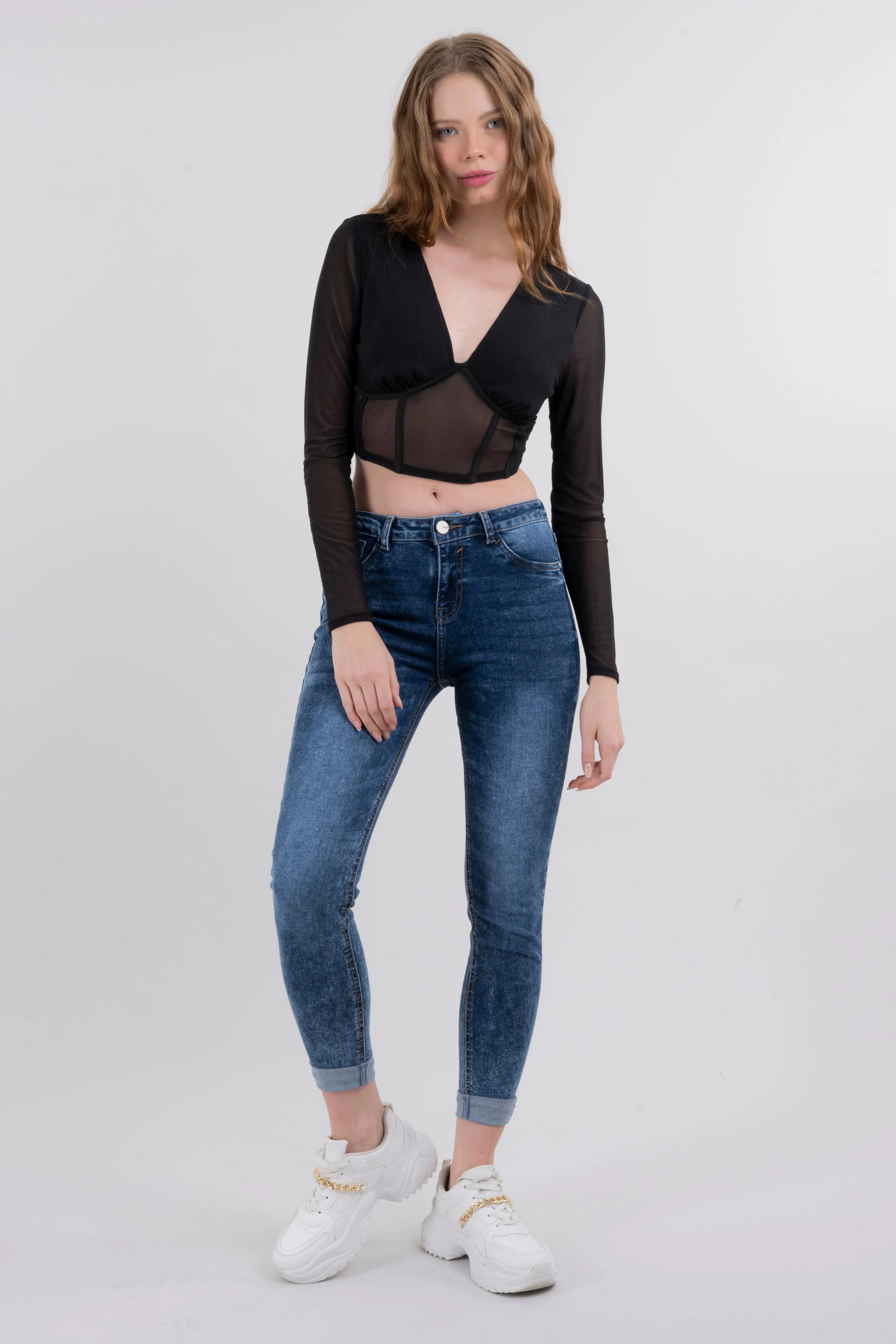 Jeans cintura media dobladillo sold by Shasa