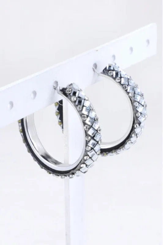 Arracadas Brillos sold by Shasa