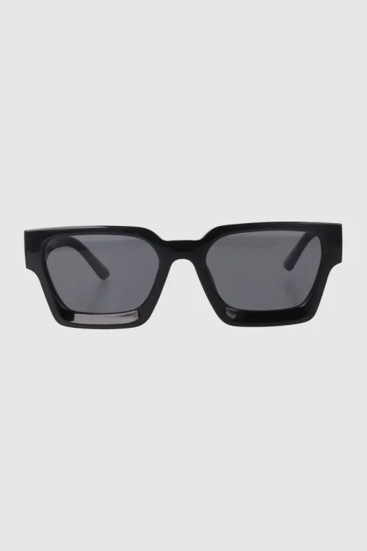 Lentes De Sol Cuadrados sold by Shasa
