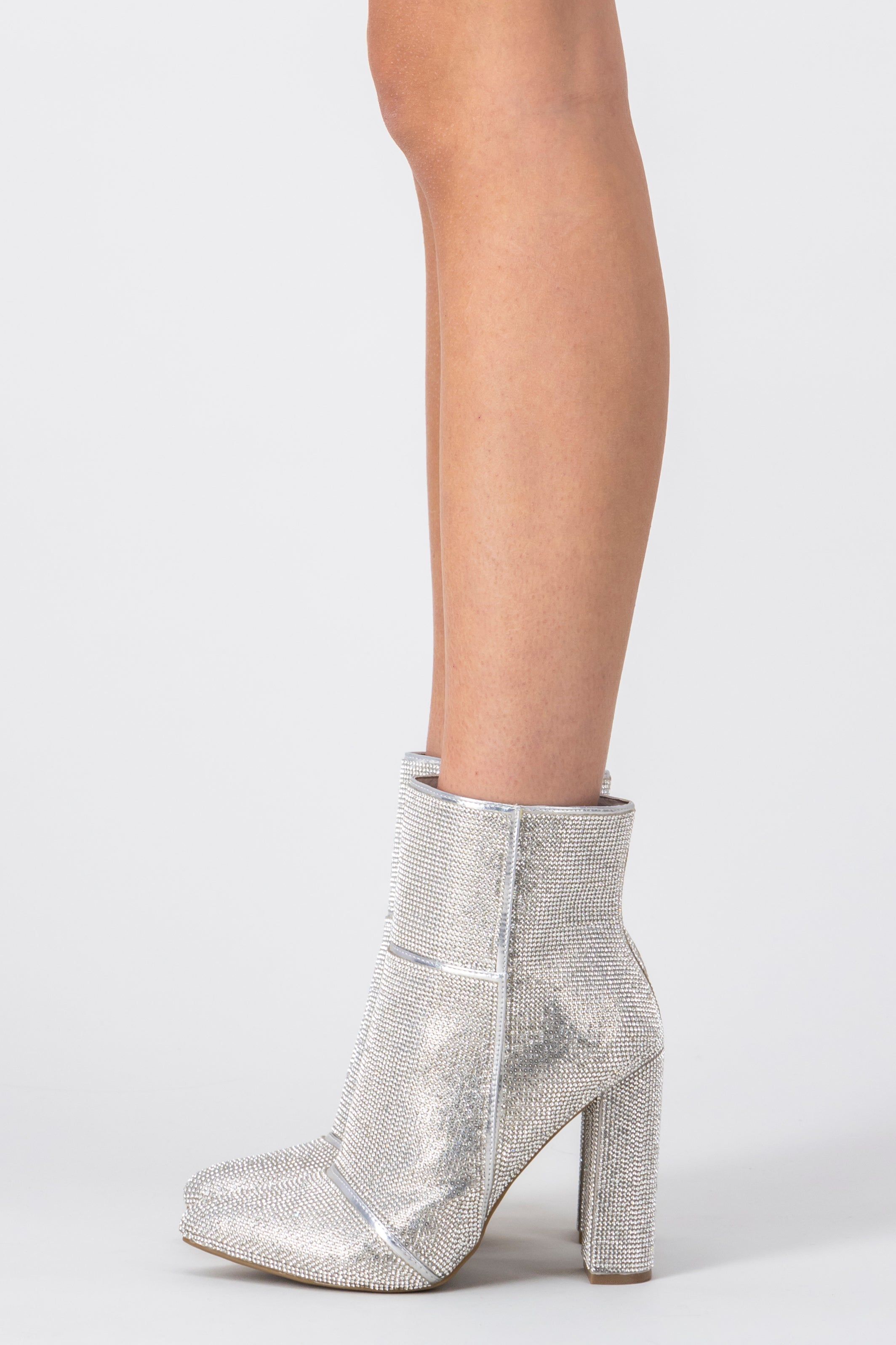 Botín puntal brillos sold by Shasa product image thumbnail 3