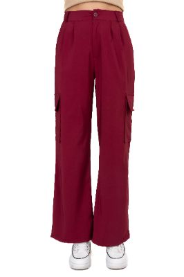 Pantalon amplio detalle cargo sold by Shasa