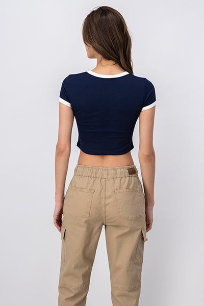 Playera Crop Frase Flores sold by Shasa product image thumbnail 4