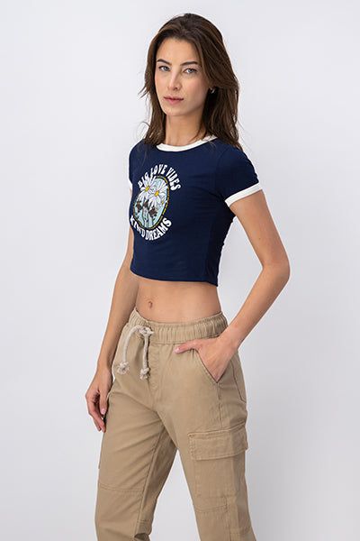 Playera Crop Frase Flores sold by Shasa product image thumbnail 3