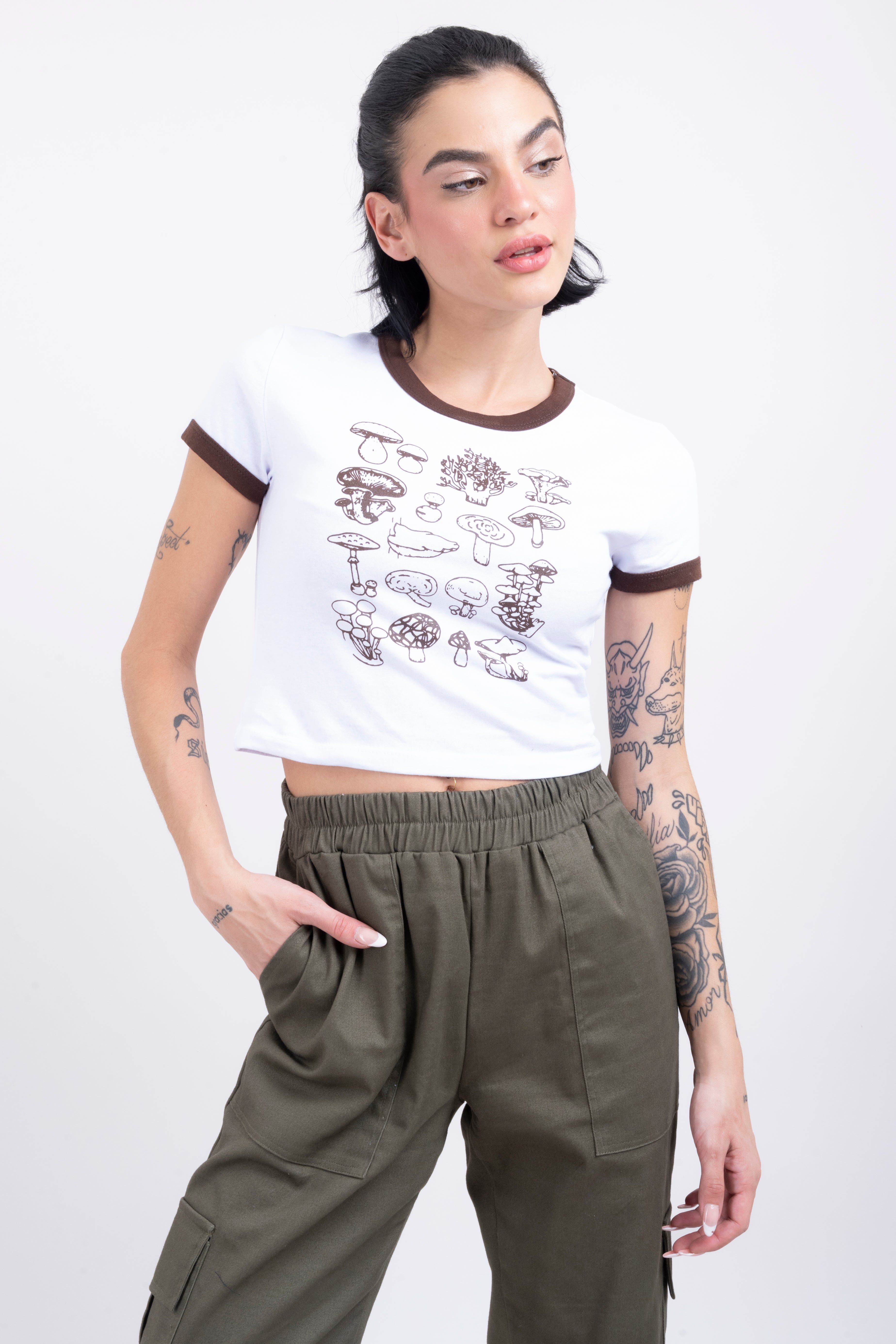 Playera crop estampado hongos sold by Shasa product image thumbnail 2