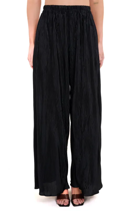 Pantalón amplio textura sold by Shasa