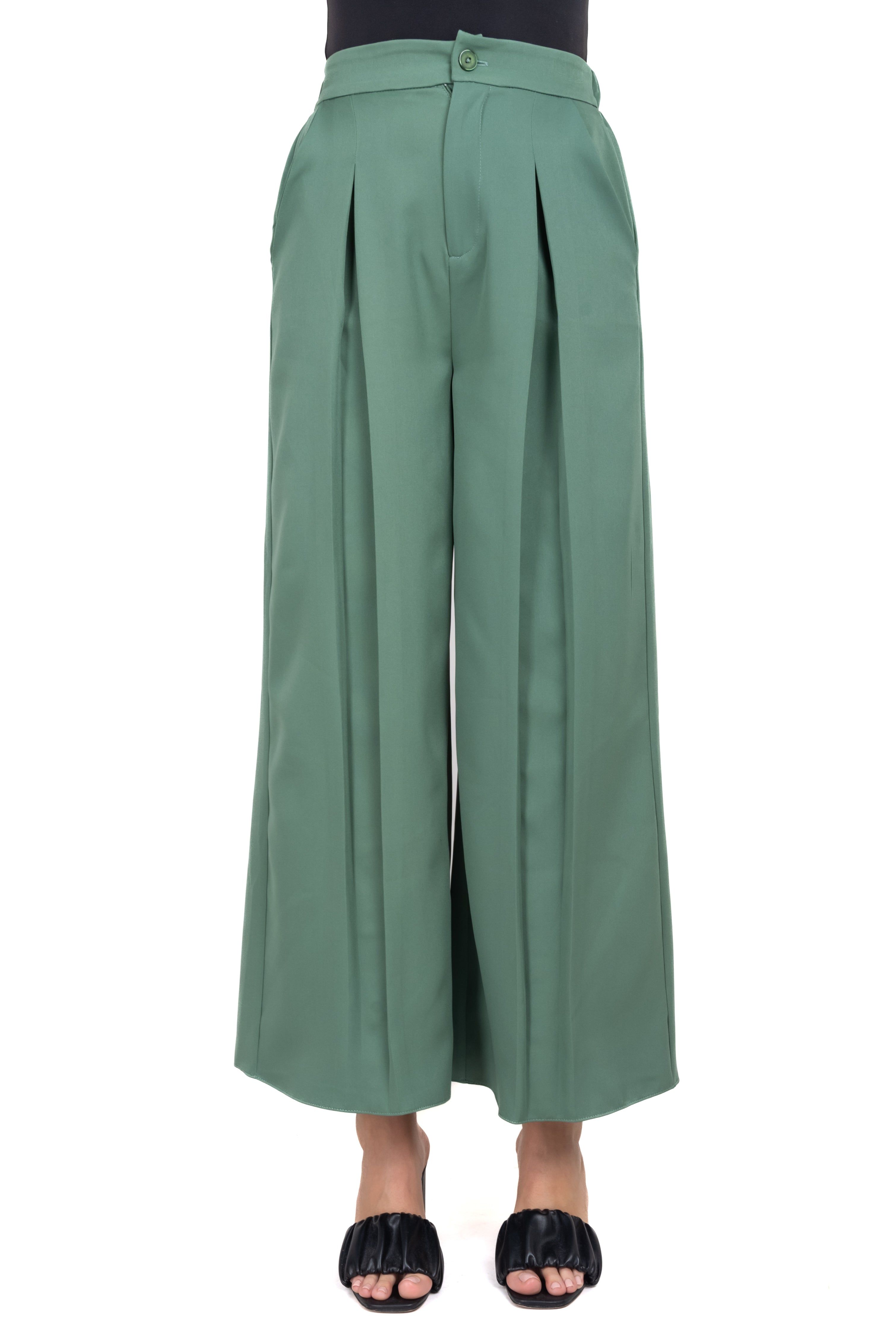 Pantalón recto amplio plisado sold by Shasa