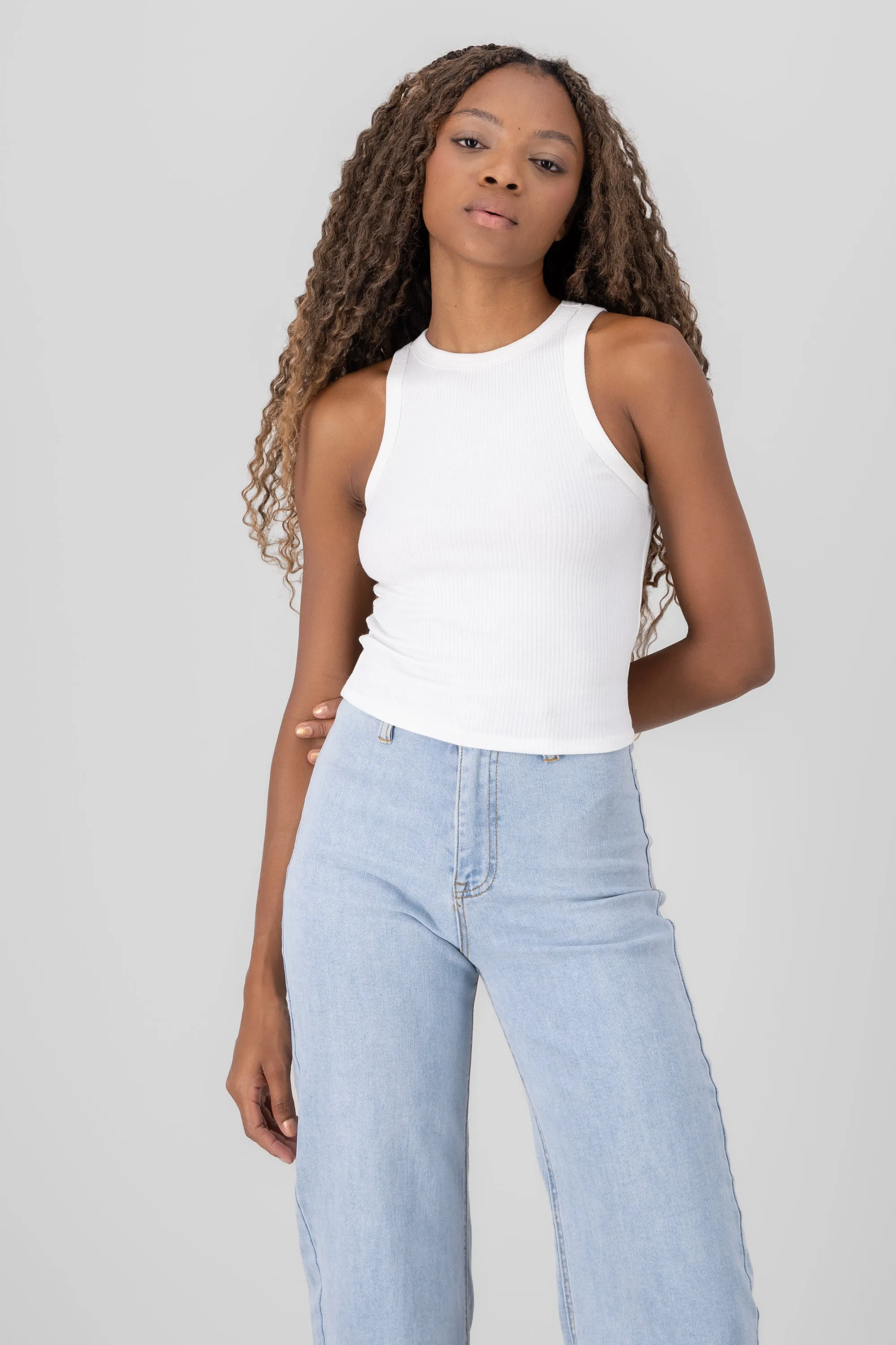 Top sin manga de rib sold by Shasa