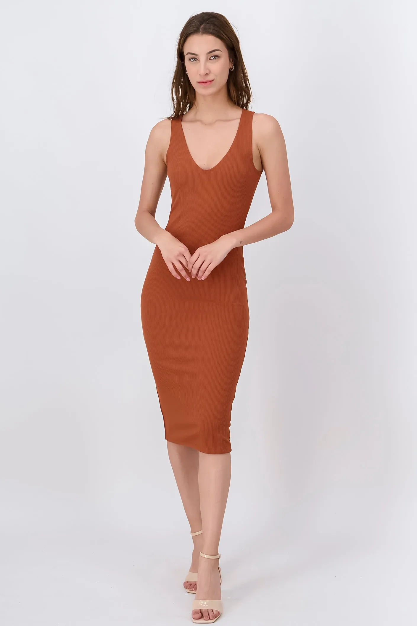 Vestido Midi Acanalado Liso sold by Shasa