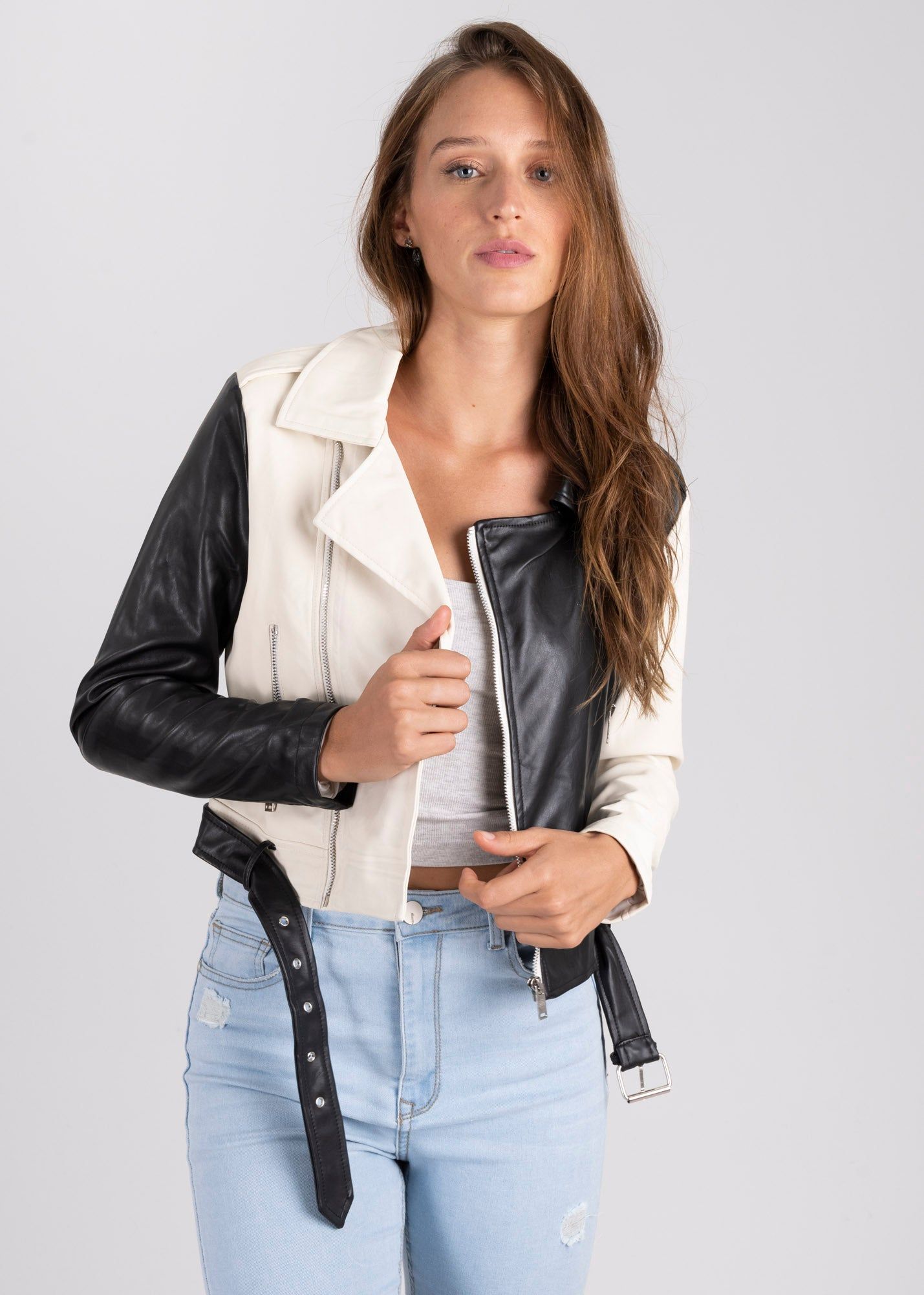 Chamarra biker efecto piel bicolor sold by Shasa product image thumbnail 2