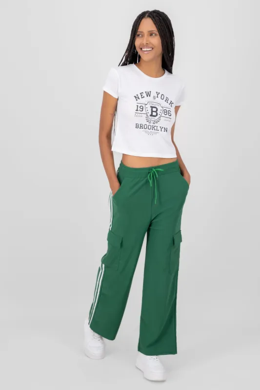 Pantalones estilo deportivo pierna amplia sold by Shasa