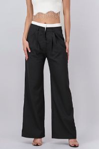 Pantalón sastre pretina elástica sold by Shasa