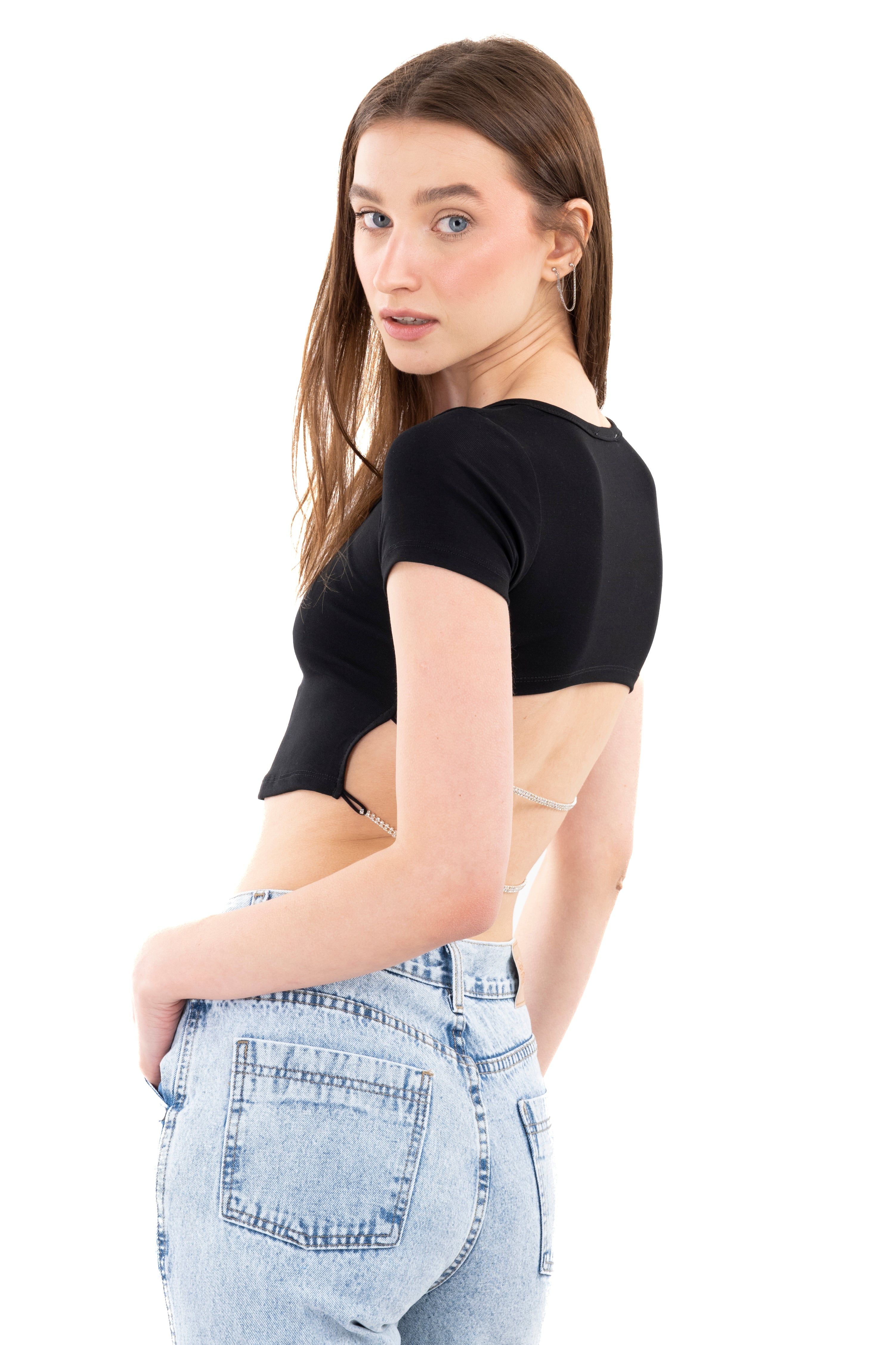 Top cadenas brillos espalda sold by Shasa