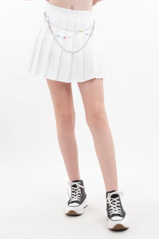 Falda short plisada cadenas seguros sold by Shasa