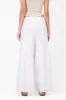 Pantalon amplio con costuras sold by Shasa