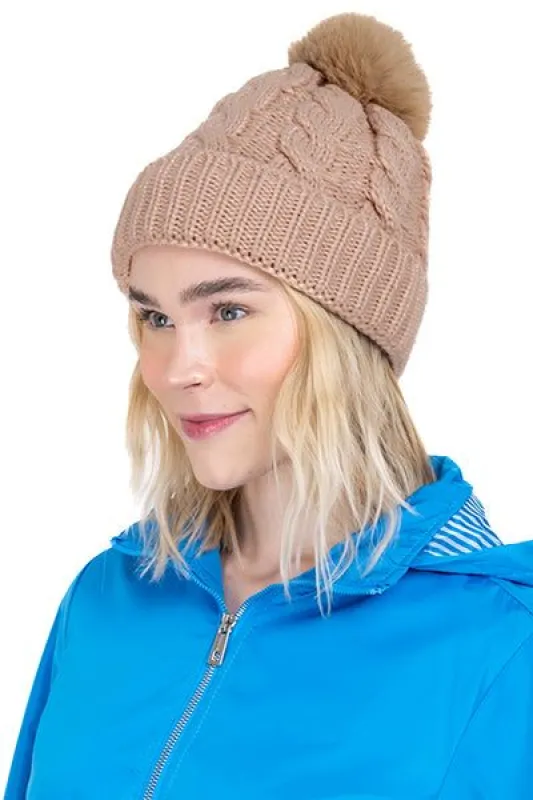 Gorro tejido trenzado pompón sold by Shasa