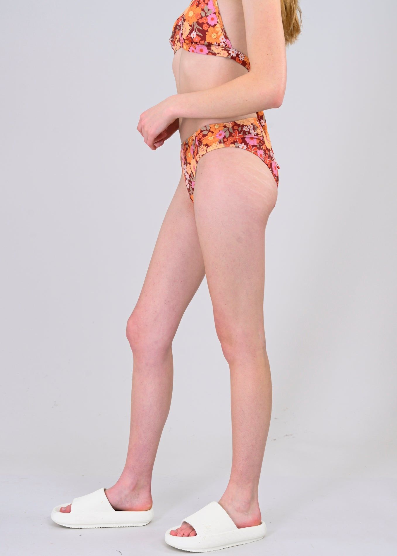 Bikini parte baja estampado flores sold by Shasa product image thumbnail 3