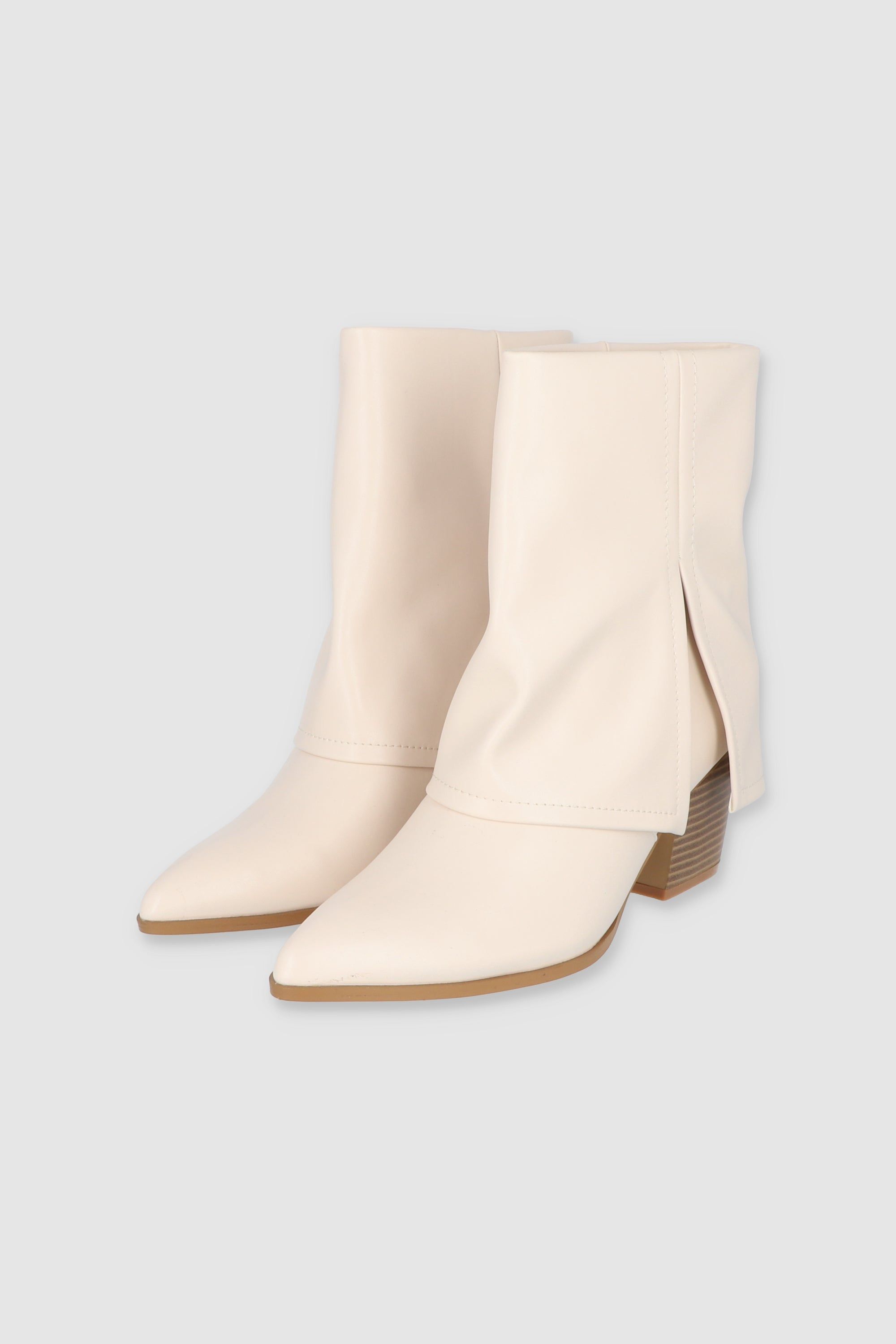 Botin Acampanado Abertura sold by Shasa