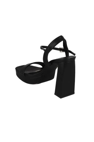 Tacón tiras media plataforma sold by Shasa product image thumbnail 4