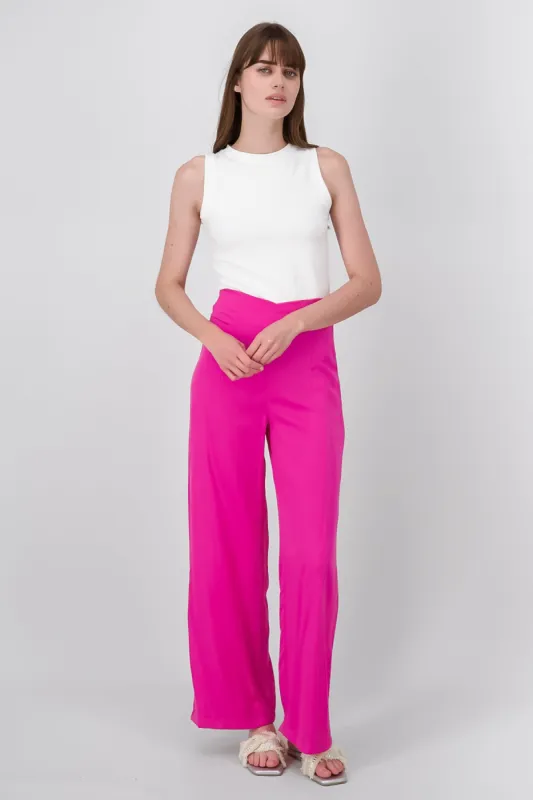 Pantalon Amplio Detalle Pinzas sold by Shasa