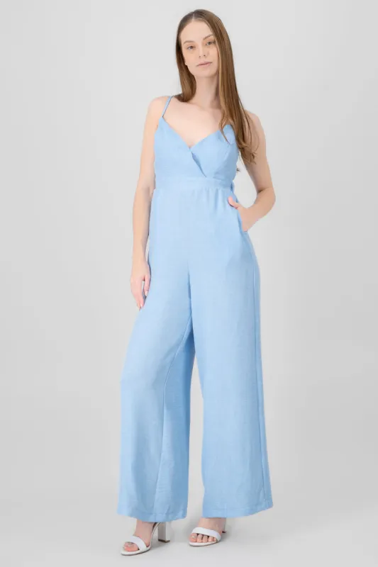 Jumpsuit escote v cruzado tirantes sold by Shasa