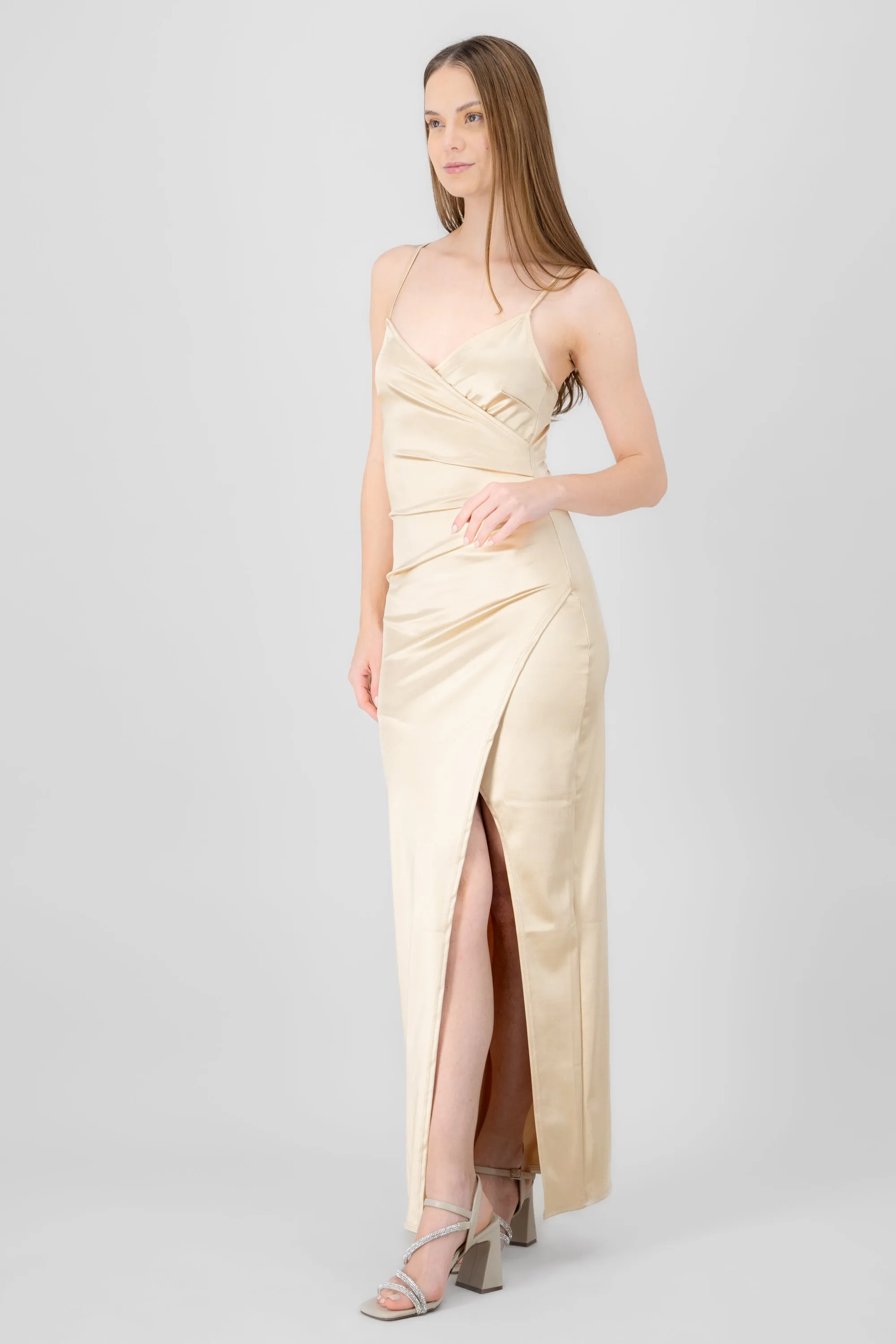 Vestido Maxi Satín Escote Cruzado sold by Shasa product image thumbnail 3