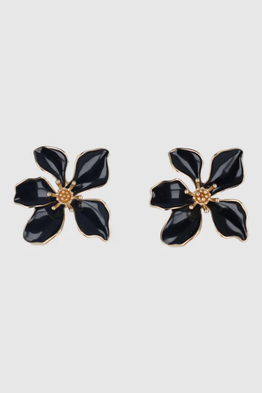 Aretes Flor Esmalte sold by Shasa