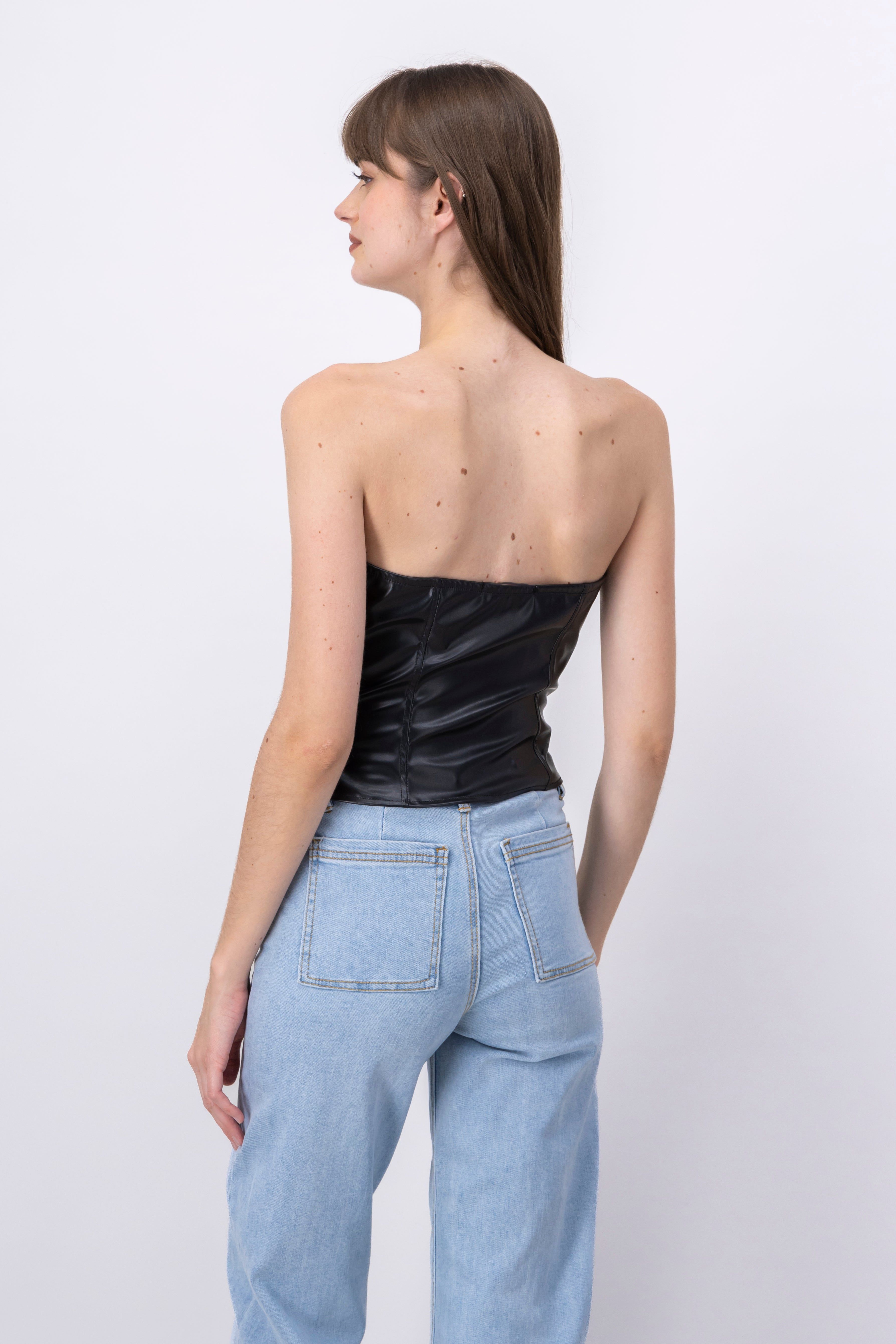 Top asimétrico efecto piel cierre sold by Shasa product image thumbnail 4