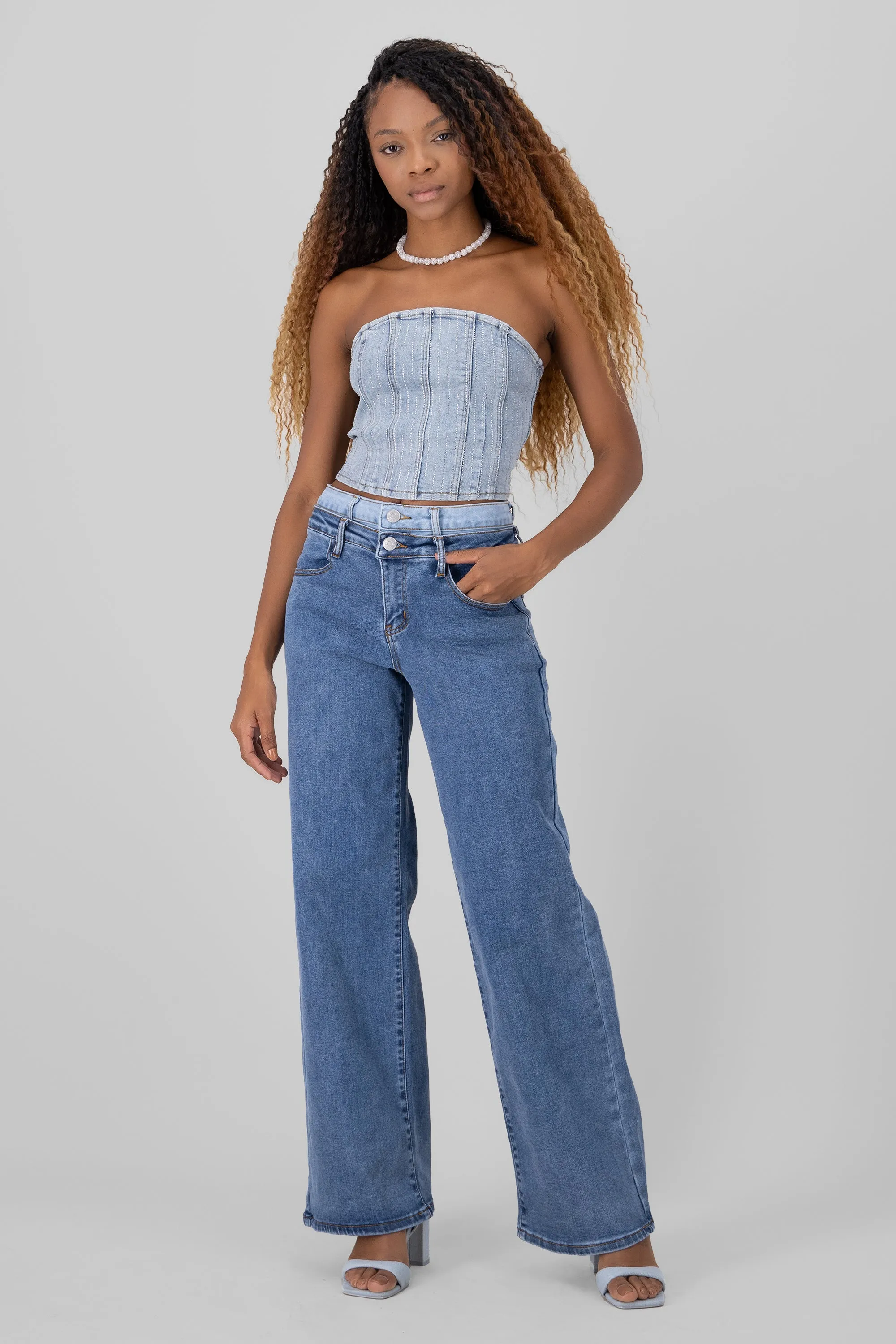 Jeans wide leg doble pretina sold by Shasa