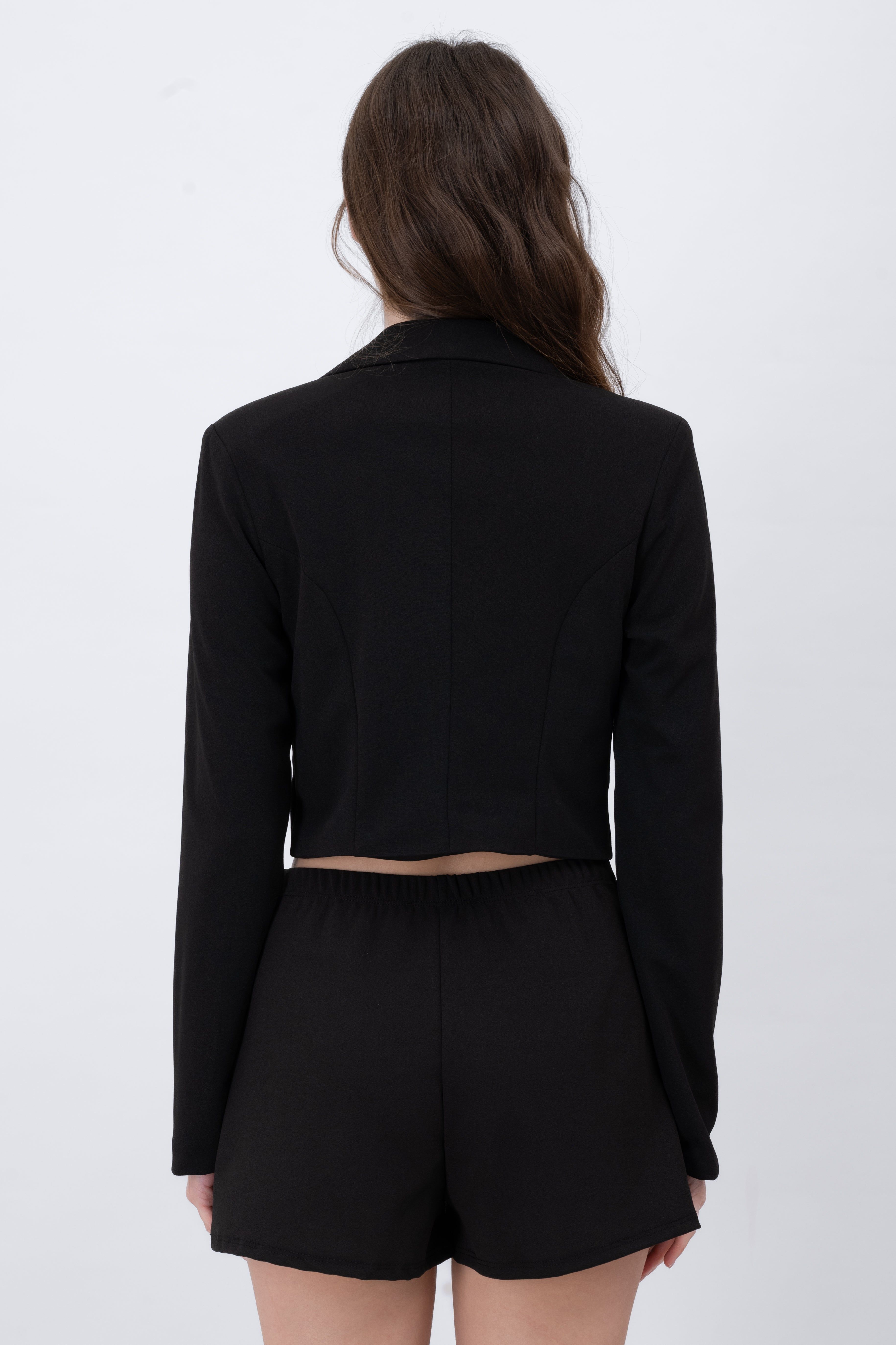 Blazer Crop Detalle Boton sold by Shasa product image thumbnail 4