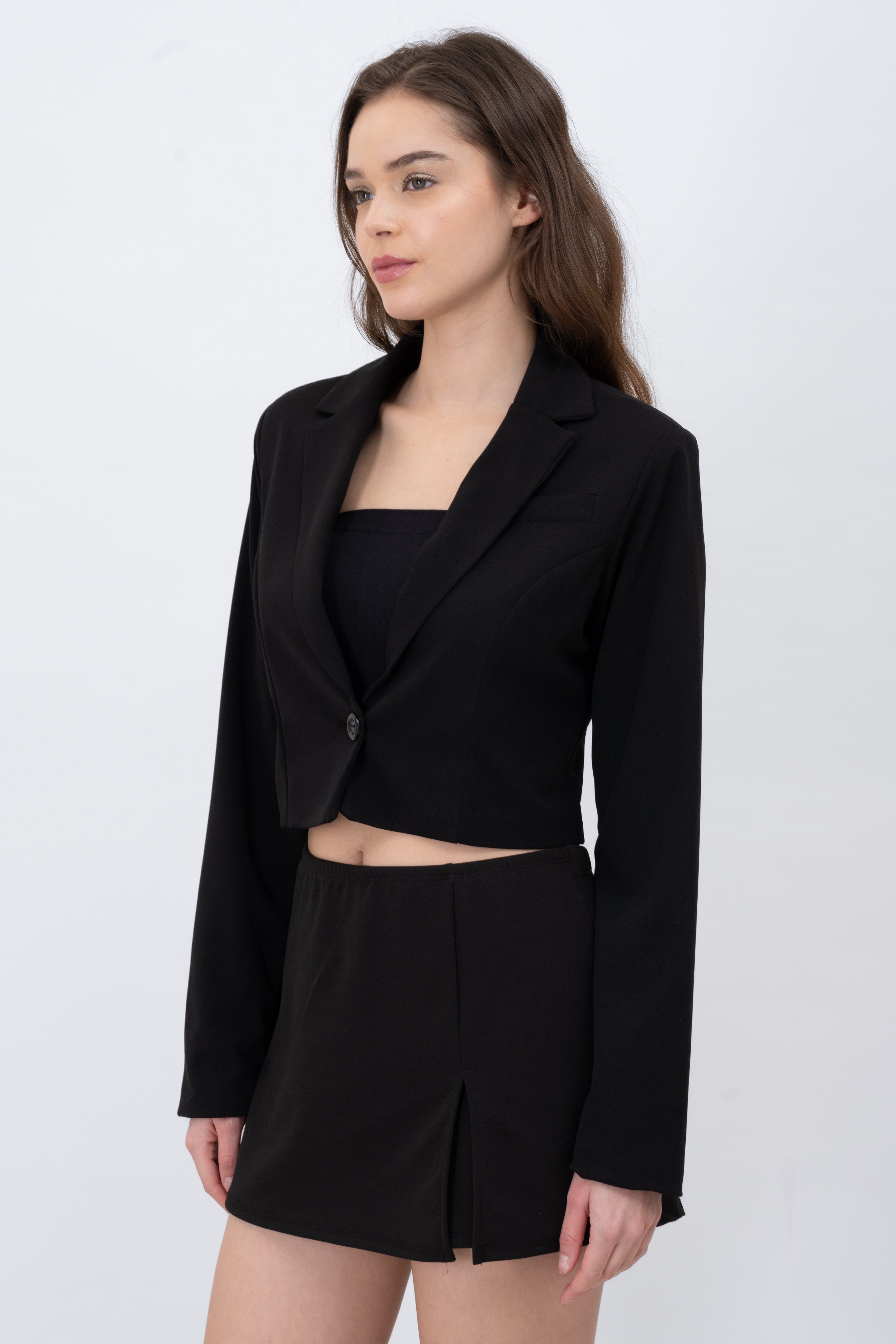 Blazer Crop Detalle Boton sold by Shasa product image thumbnail 3