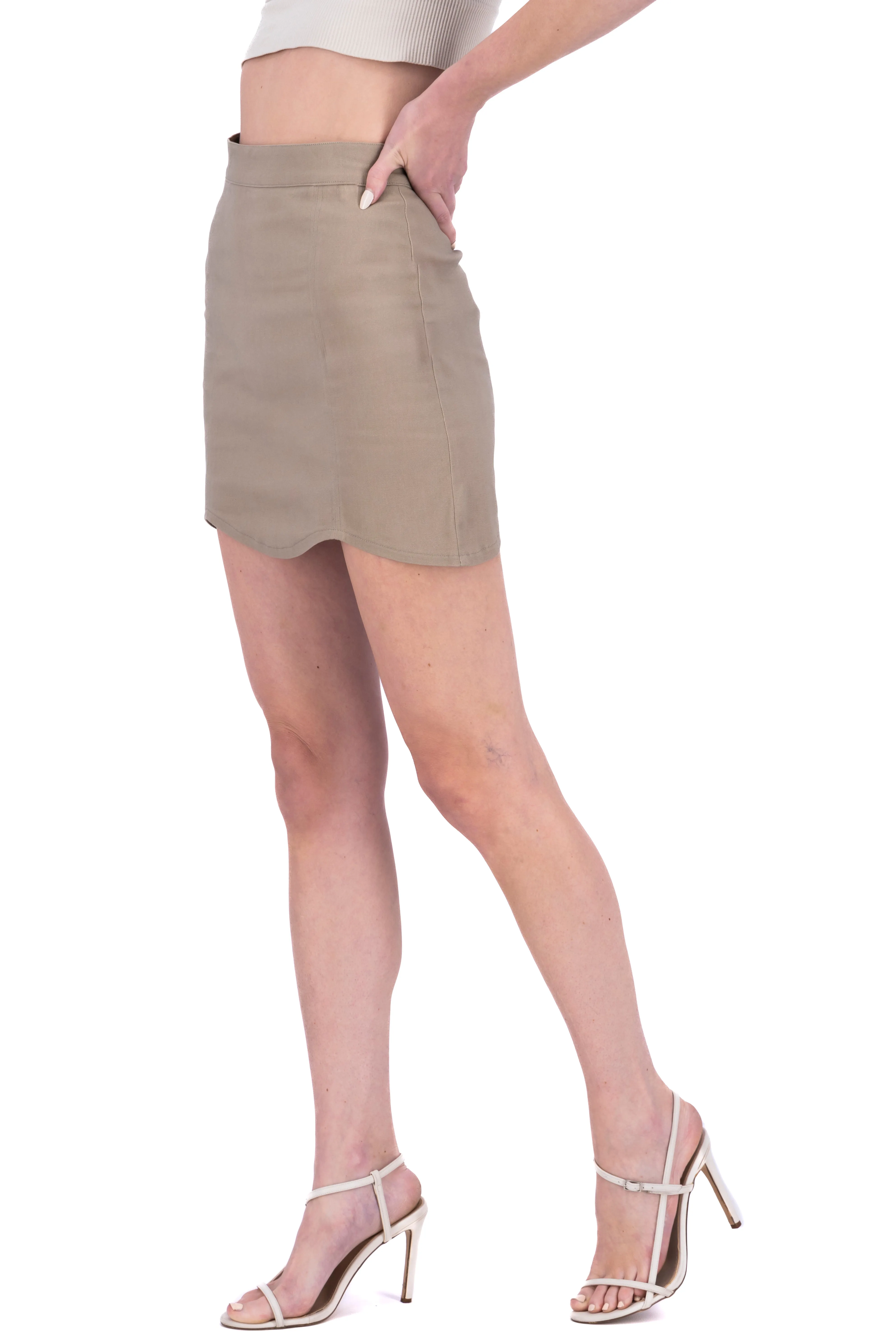 Falda mini borde ondas sold by Shasa product image thumbnail 3