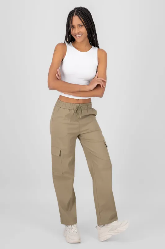 Pantalon cargo pierna amplia sold by Shasa