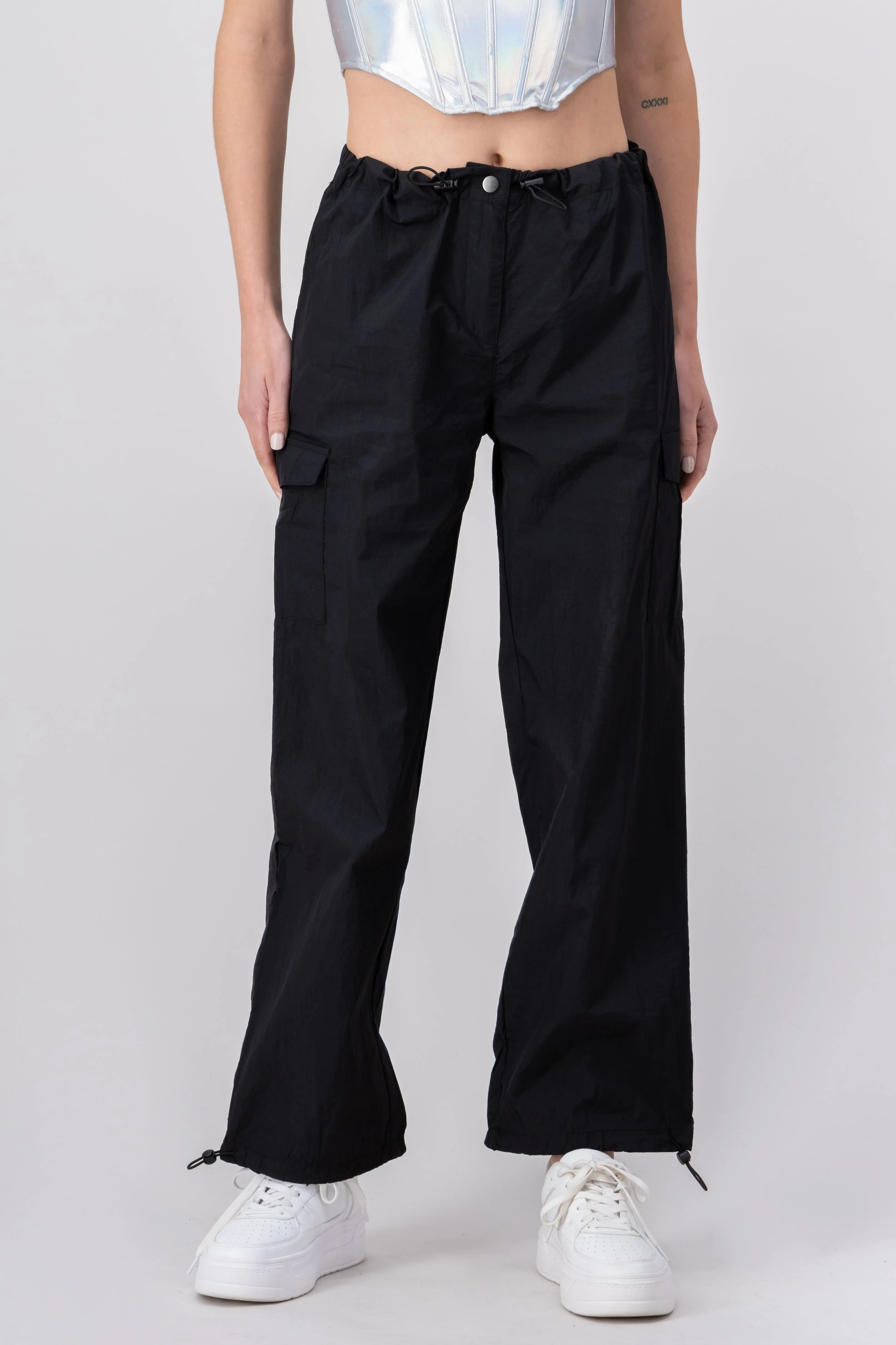 Pantalón parachute cargo sold by Shasa product image thumbnail 2