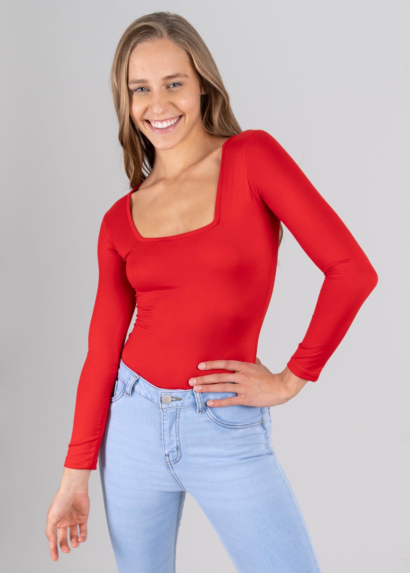 Bodysuit liso escote sold by Shasa