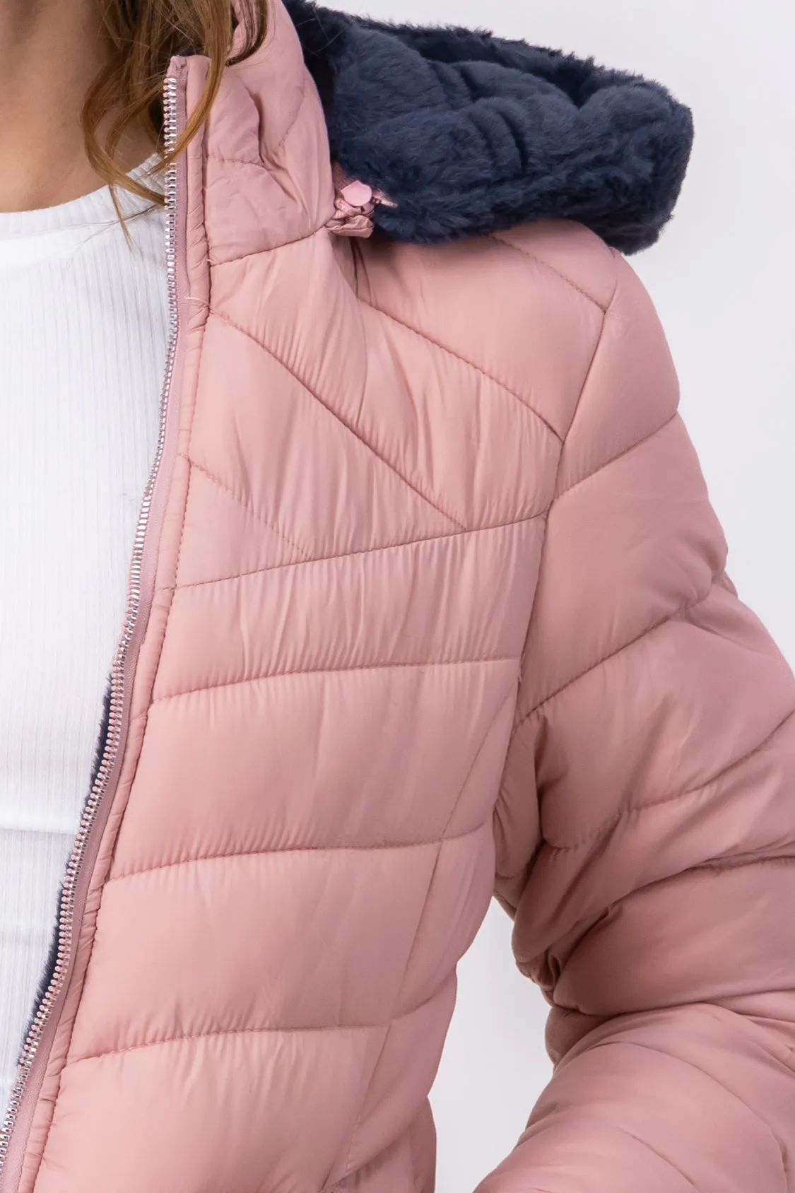 Chamarra capitonada peluche doble vista sold by Shasa product image thumbnail 5