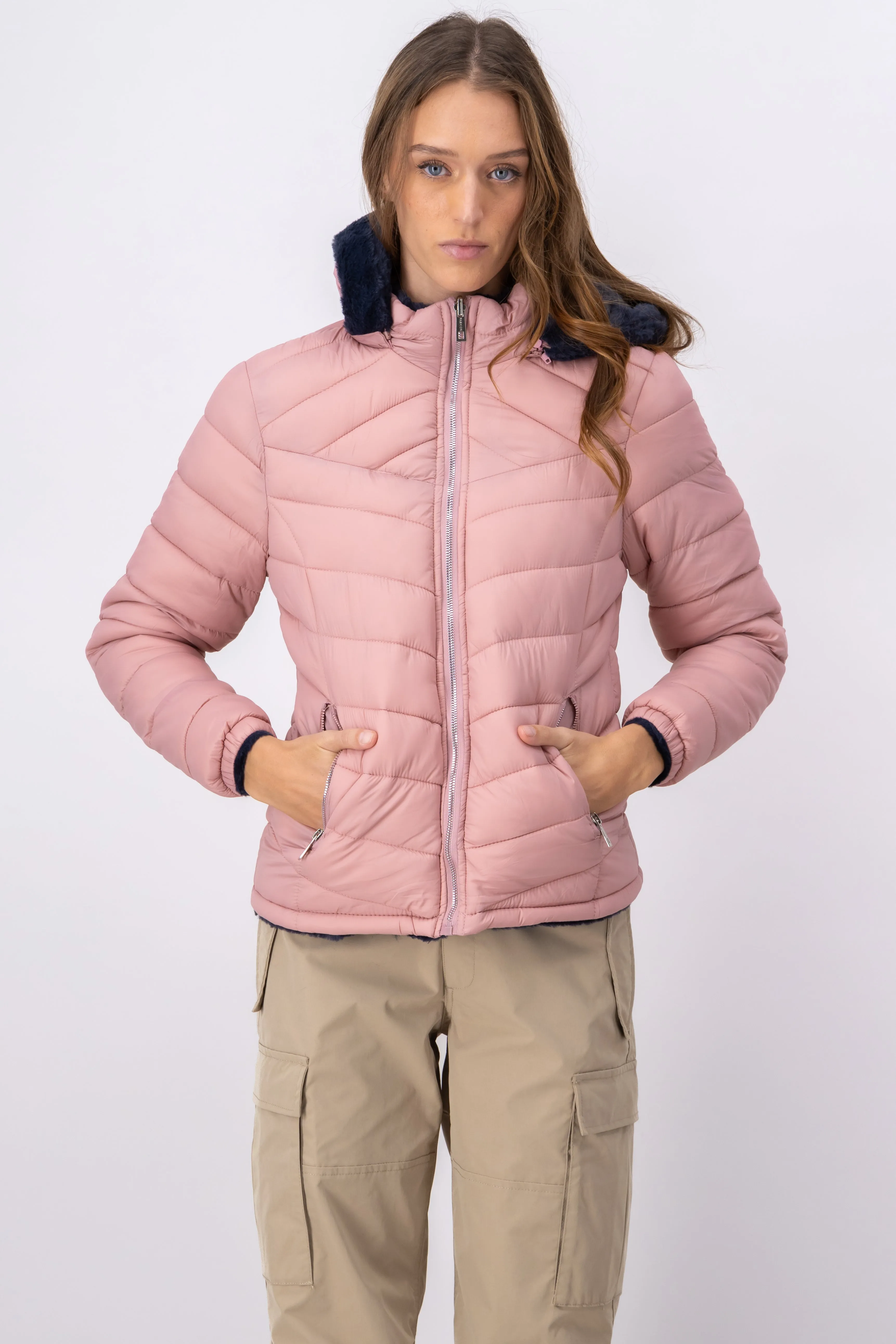 Chamarra capitonada peluche doble vista sold by Shasa product image thumbnail 2