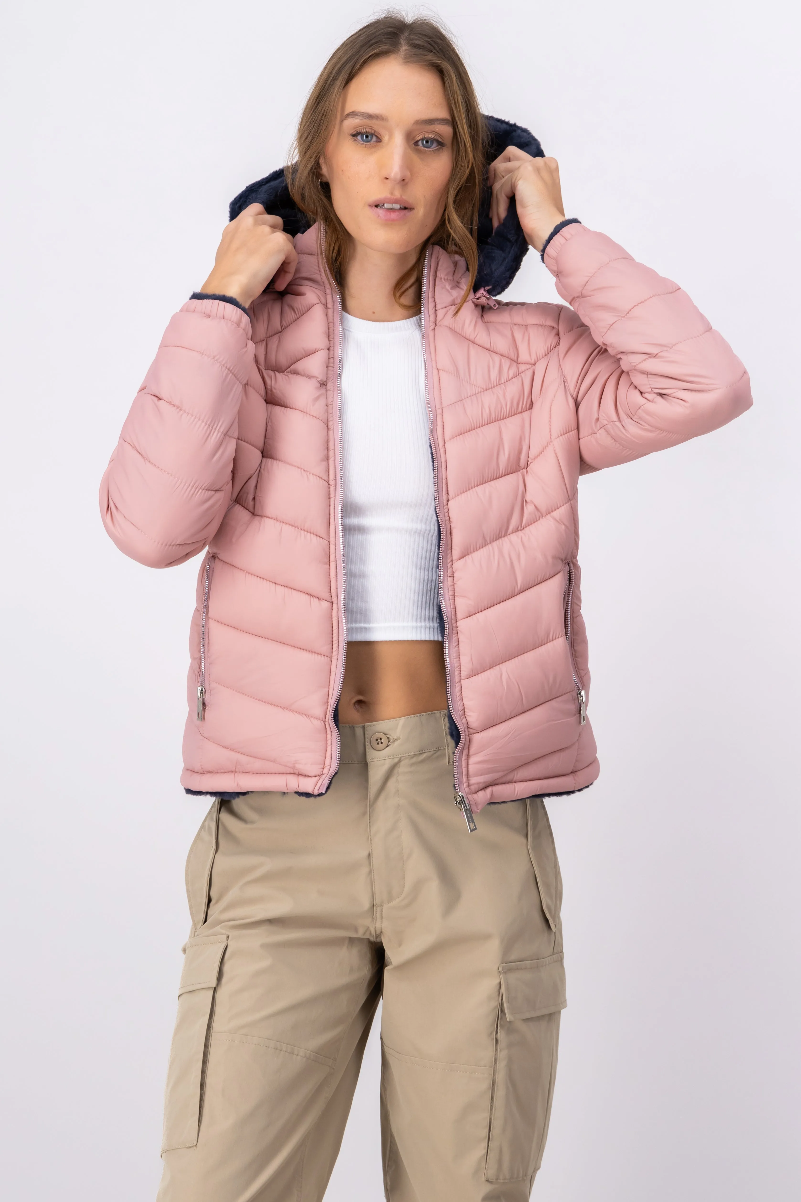 Chamarra capitonada peluche doble vista sold by Shasa