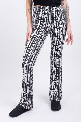 Pantalón flared geométrico sold by Shasa