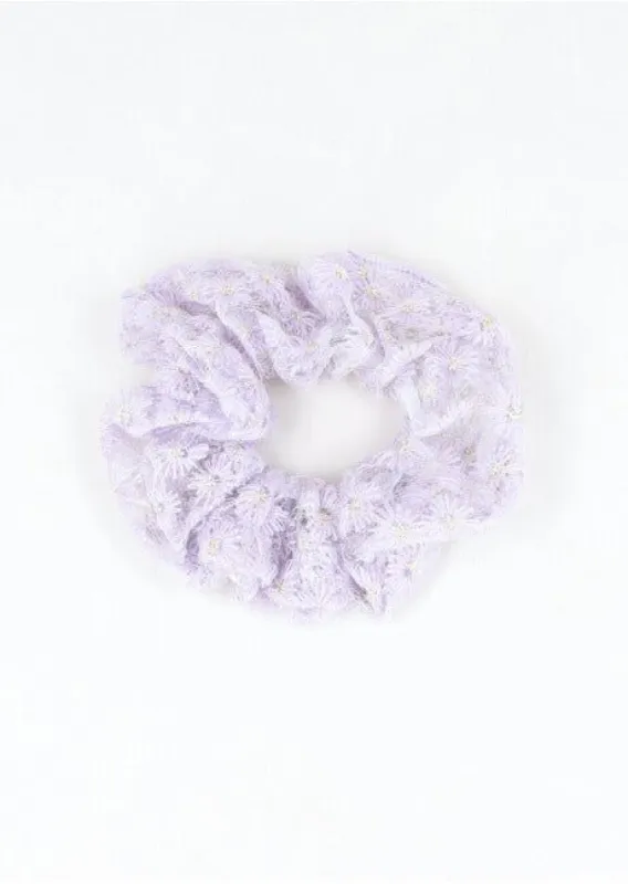 Scrunchie flores bordadas sold by Shasa