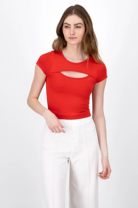 Top De Manga Corta Con Cut Out sold by Shasa