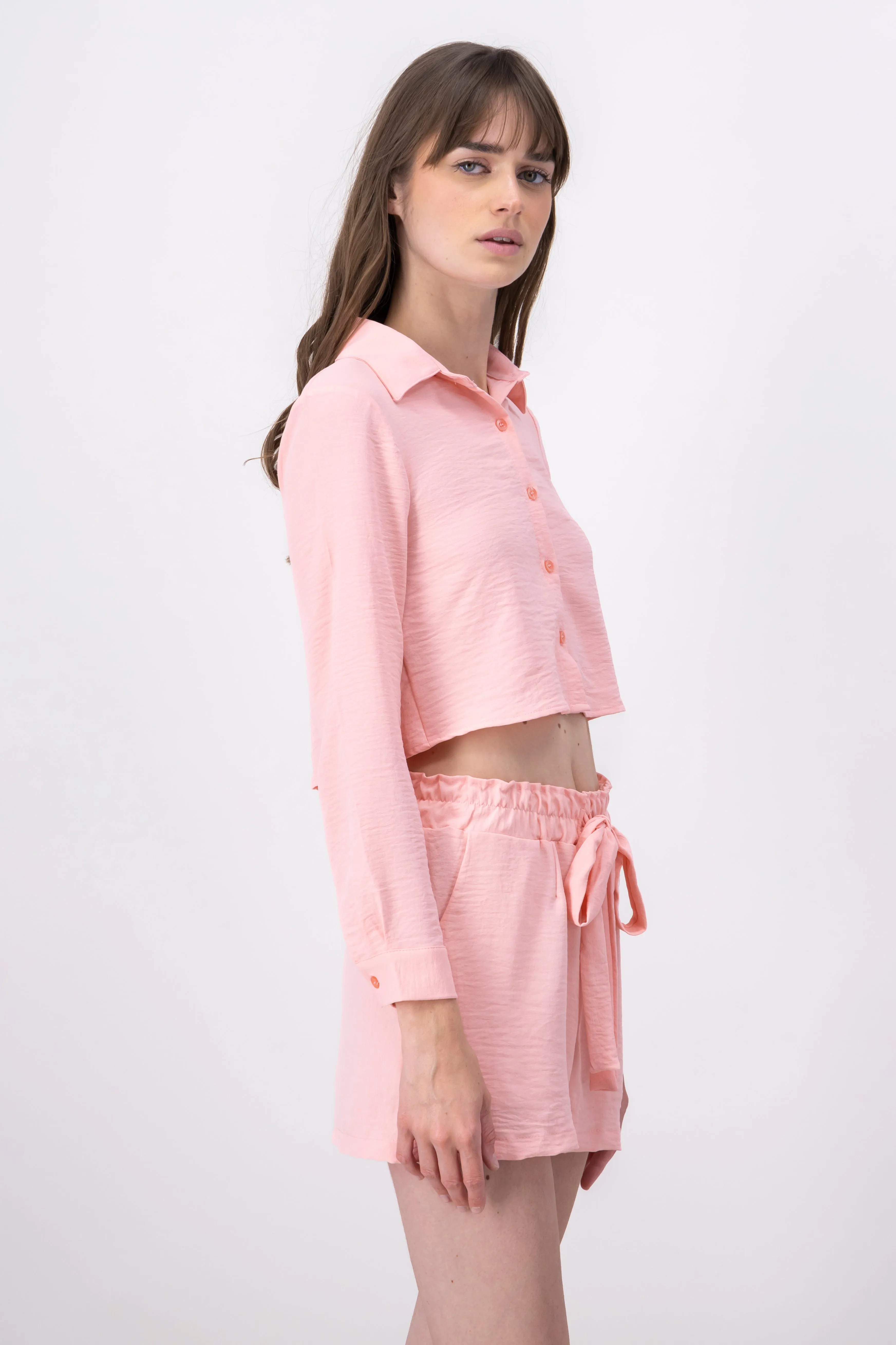 Camisa crop efecto textura sold by Shasa product image thumbnail 3