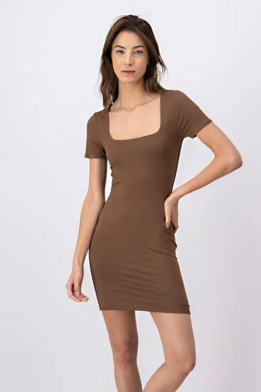 Vestido mini cuello recto sold by Shasa