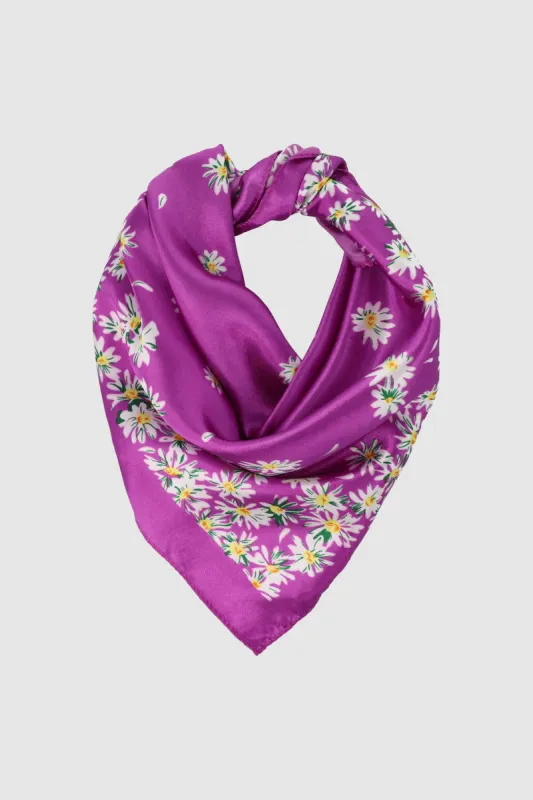 Pañuelo margaritas sold by Shasa