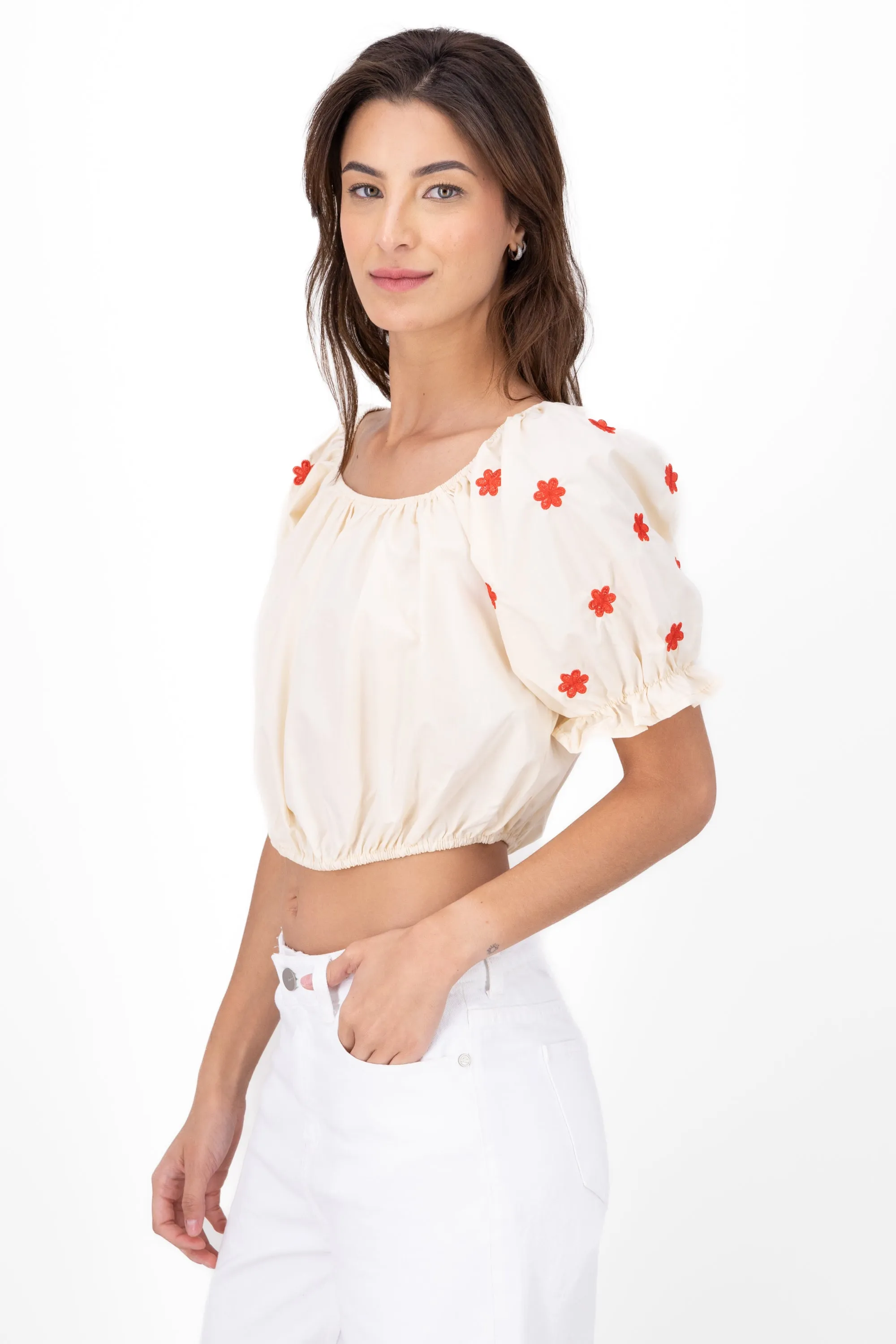 Blusa manga abullonada detalle bordado sold by Shasa product image thumbnail 3