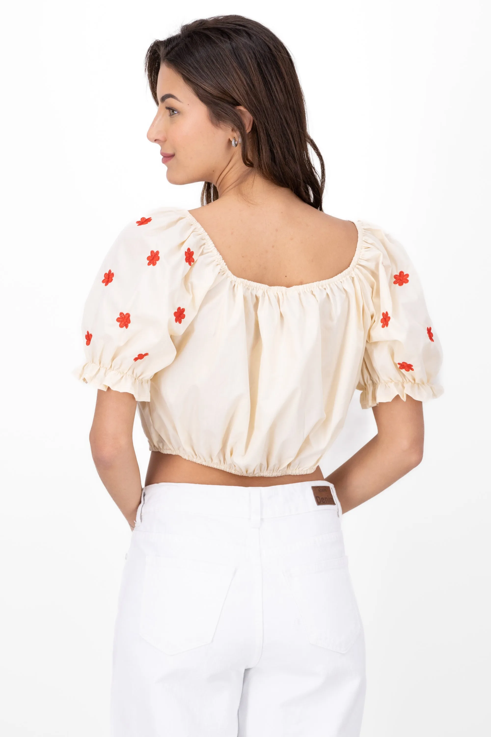 Blusa manga abullonada detalle bordado sold by Shasa product image thumbnail 4