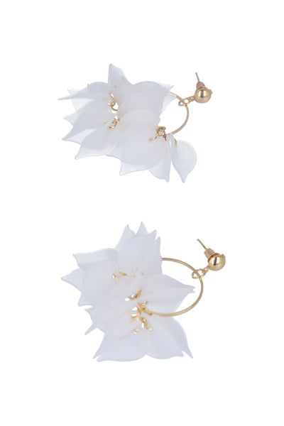Aretes largos pétalos sold by Shasa product image thumbnail 5