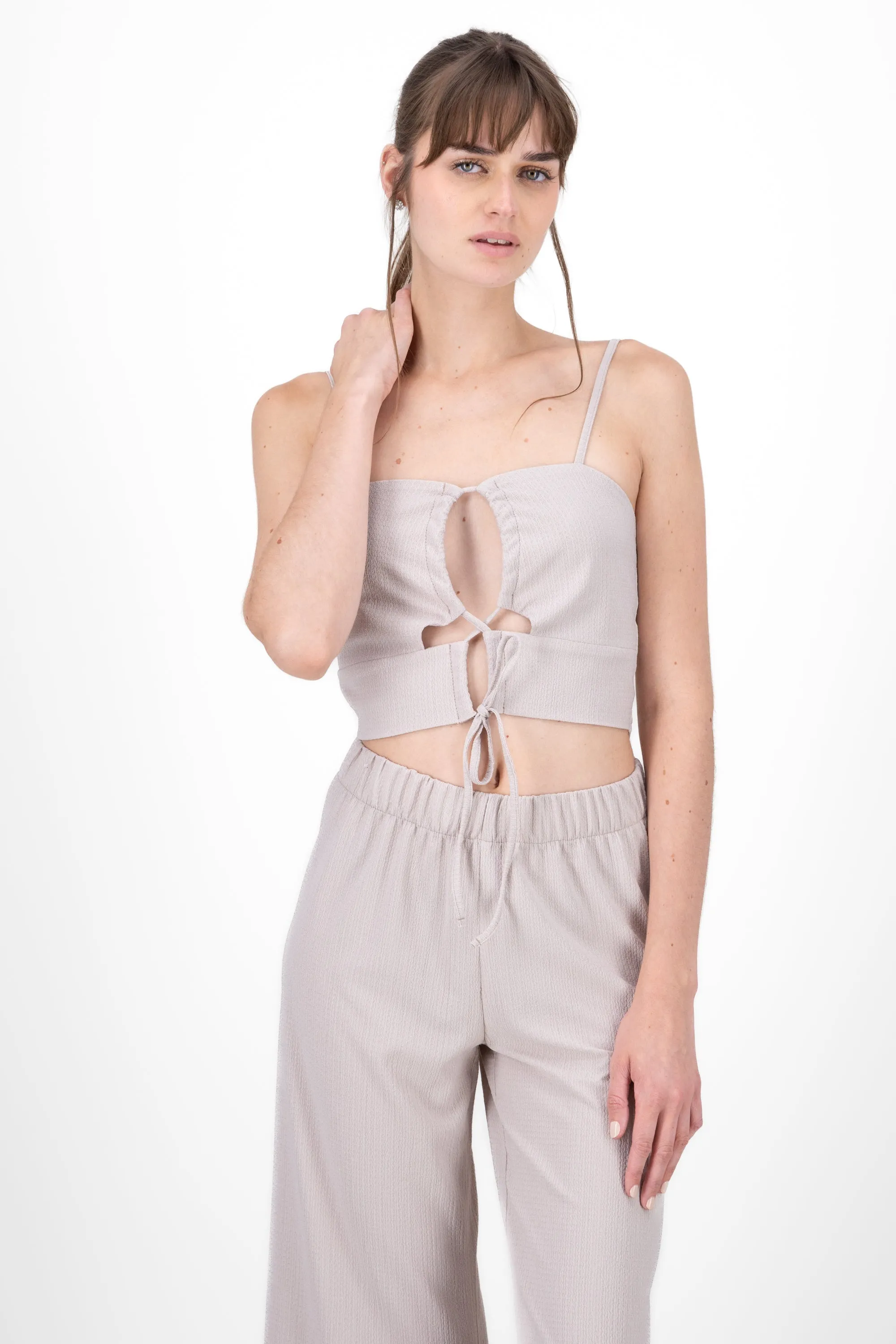 TOP JARETAS DETALLE TEXTURA sold by Shasa